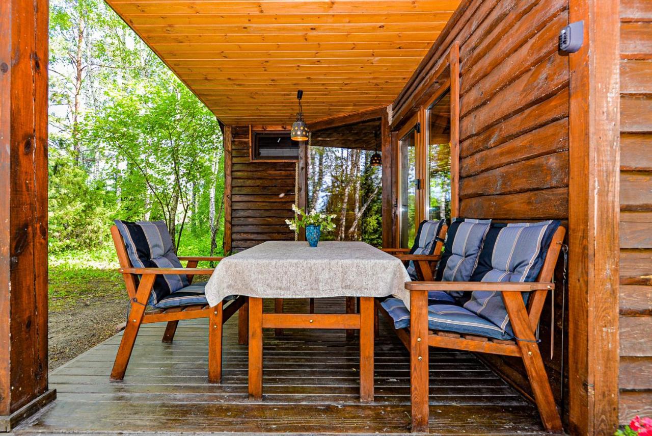 Berzu Namelis - Birch Cabin Kutsyuny Екстериор снимка